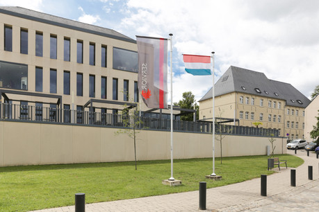 Dans une entrevue avec l’OGBL, la ministre de la Famille ne recule pas sur l’idée de permettre à Servior des partenariats privés pour certaines activités, mais promet le respect de la convention collective. (Photo: Romain Gamba/Maison Moderne)
