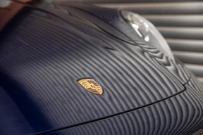Porsche, c’est une signature stylistique reconnaissable entre mille, quel que soit le modèle et ses différentes évolutions. (Photo: Jan Hanrion / Maison Moderne)