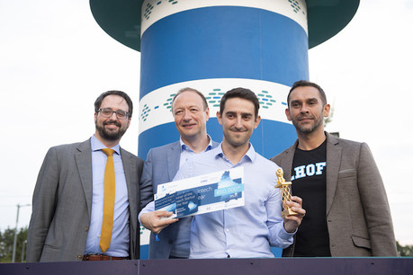 Tom Théobald (ministère des Finances), Pascal Denis (KPMG), Mathieu Cottin (Tokeny) et Nasir Zubairi (CEO de la Lhoft), mercredi soir, lors de la cérémonie de remise des prix des 4e Fintech Awards (Photo: Anthony Dehez)