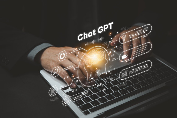 Face à ChatGPT, l’UE réglemente désormais l’intelligence artificielle non seulement comme une technologie, mais comme une nouvelle porte d’entrée vers l’information en ligne. (Photo: Shutterstock)