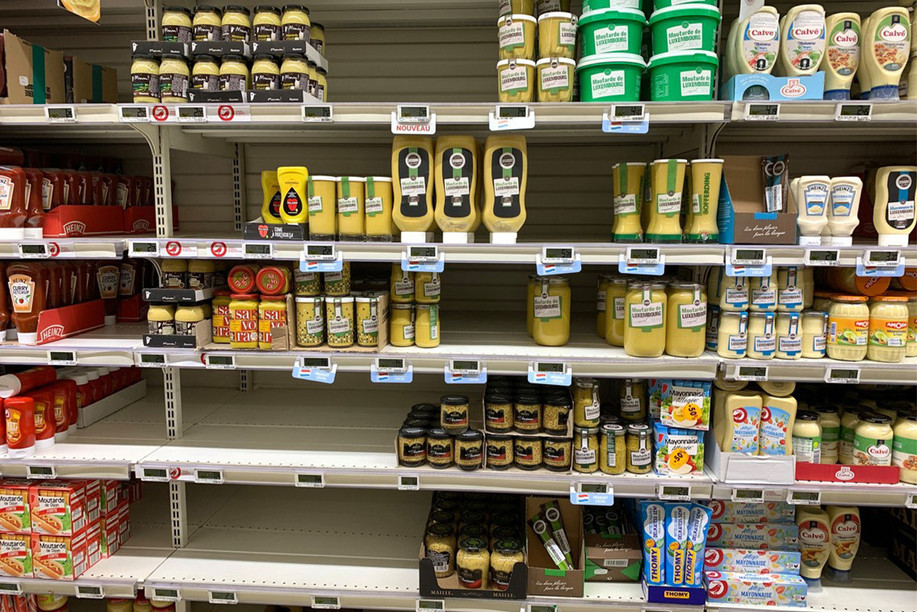 De nombreux consommateurs l’ont remarqué, les linéaires dédiés à la moutarde sont clairsemés ces dernières semaines au Luxembourg, mais aussi ailleurs en Europe. (Photo: Paperjam)