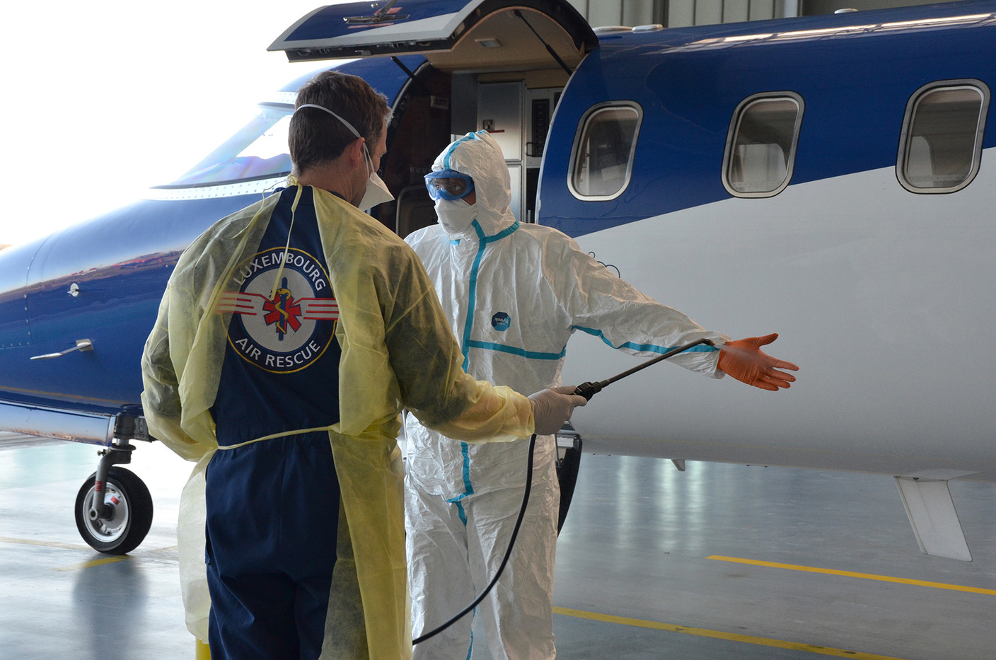 Les procédures sanitaires pour l’équipage sont une des priorités absolues de LAR. Luxembourg Air Rescue
