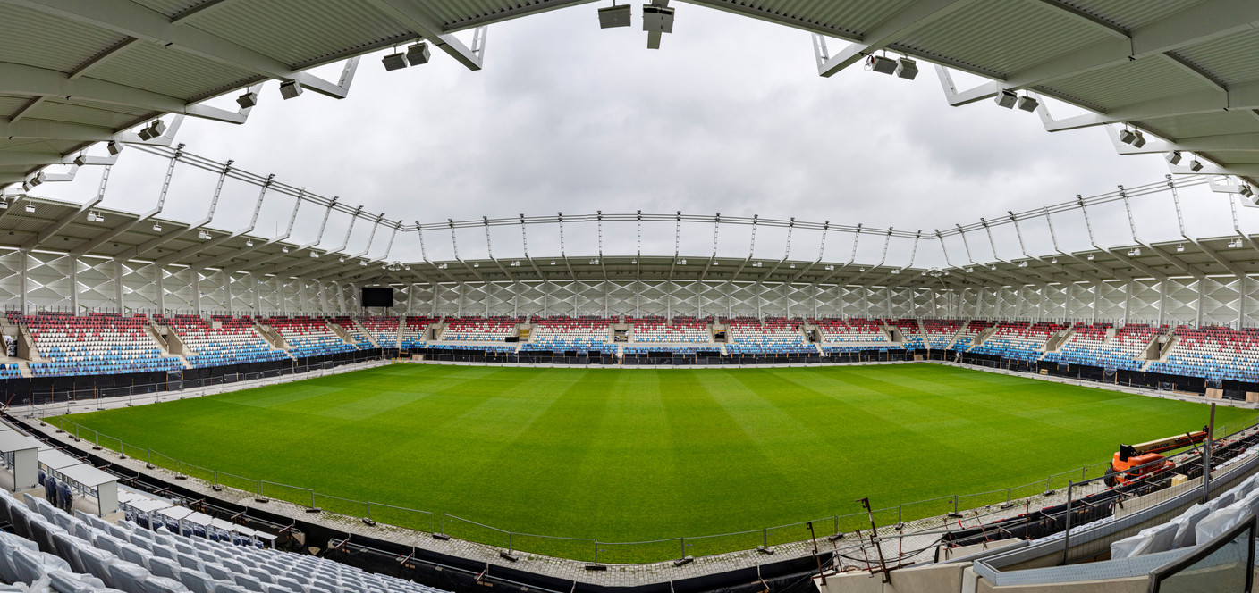 Ce stade de football et de rugby comprend un terrain de jeu avec 9.385 places assises couvertes. (Photo: Caroline Martin)