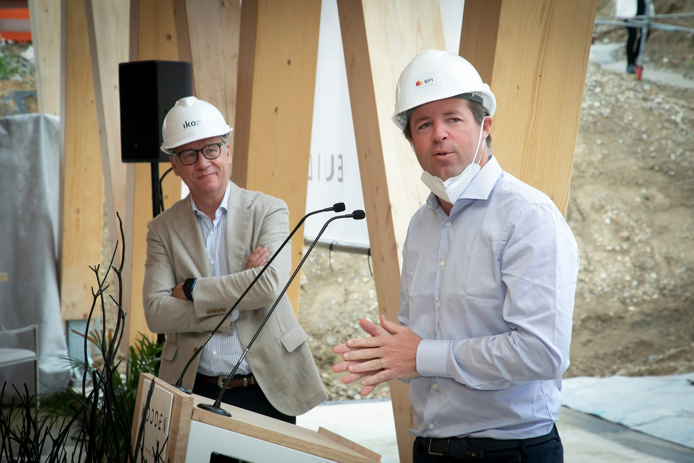 Arnaud Regout (Managing Director BPI Real Estate)  au micro, et Eric  Lux (Managing Director IKO Real Estate)   (Photo: Blitz Agency)