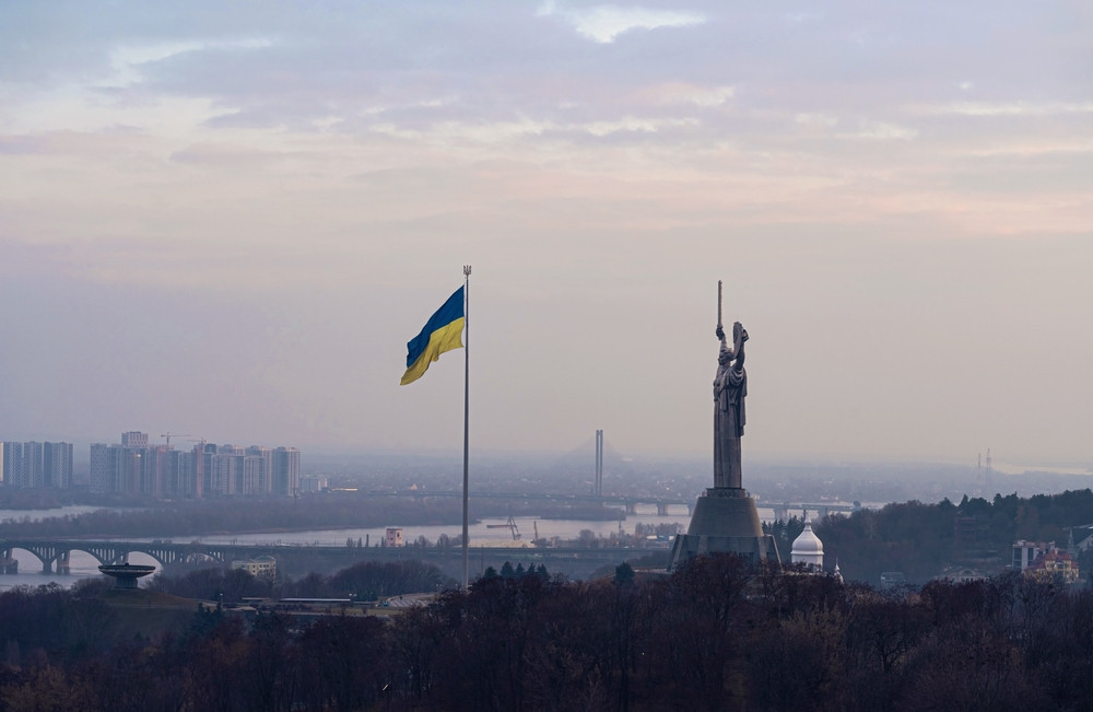 Les forces ukrainiennes sont en train de se préparer à un assaut de l’armée russe après la diffusion d’images satellites montrant une colonne militaire russe de 60 kilomètres de long se dirigeant vers Kiev. (Photo: Shutterstock)