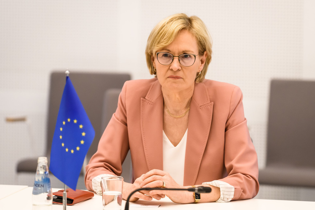 Les règles de l'UE relatives aux produits d'investissement packagés de détail et fondés sur l'assurance (Priips pour «packaged retail and insurance-based investment product») ont été introduites en 2018. La Commission européenne, sous la houlette de Mairead McGuinness, commissaire européenne aux services financiers, a initié de nouvelles dispositions cette année. (Photo: Commission européenne)