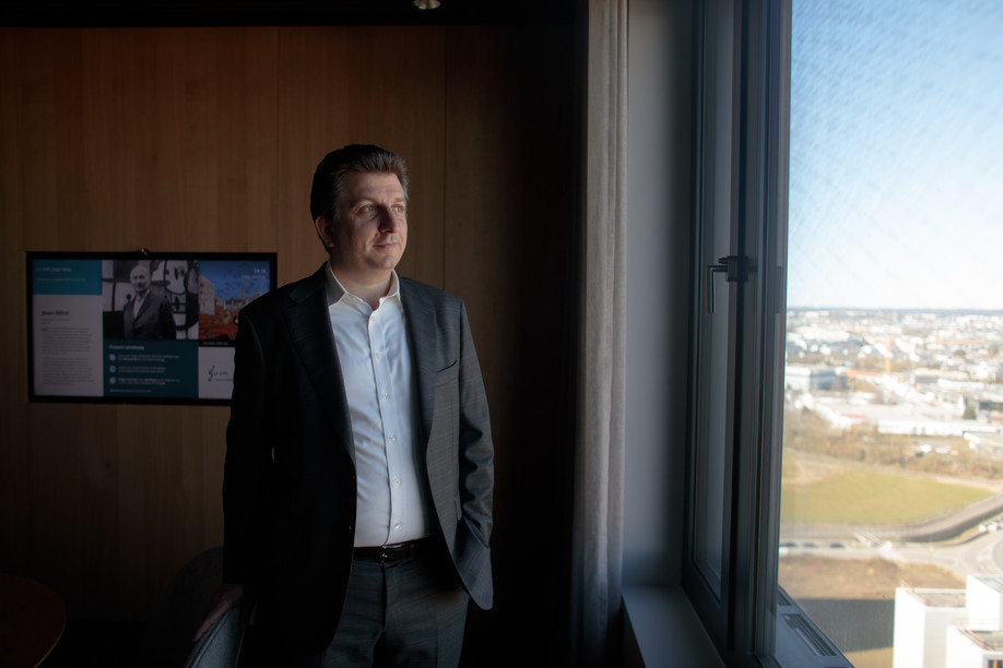 For Pascal Martino (Deloitte), “the question is not to abandon the high-end positioning, but to know how to articulate it with a differentiated, digitalised and industrialised offering for a wider segment". (Photo: Matic Zorman/archives)