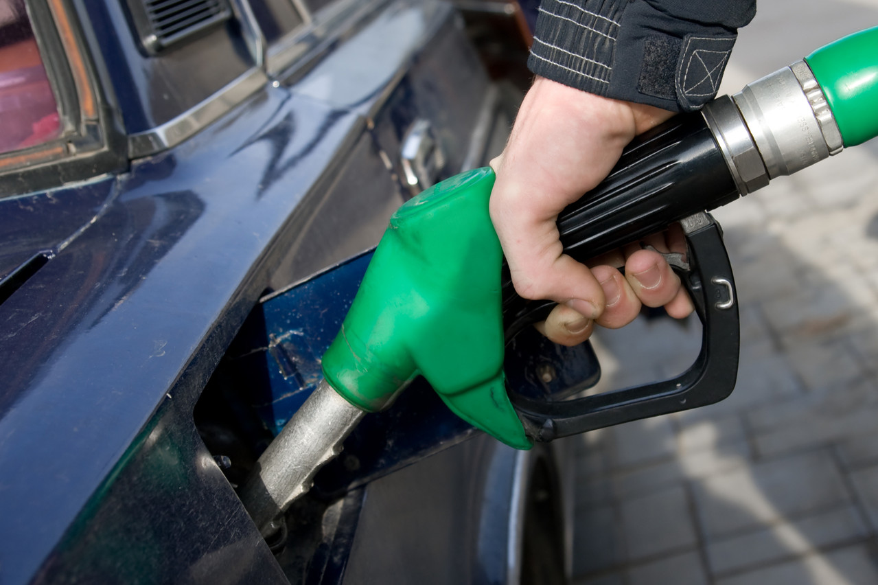 Le ministère de l’Énergie a ainsi annoncé une hausse de 0,023 euro par litre du gazole routier, qui atteint donc 1,134 euro par litre. (Photo: Shutterstock)