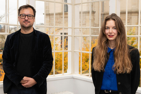 Filip Markiewicz et Lisa Kohl reçoivent le prix Pierre Werner 2020. (Photo: CAL/ Henri Goergen)