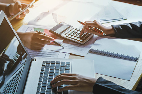 «Le remboursement de l’aide se fera selon un plan de remboursement qui doit trouver l’accord de l’entreprise et du ministère de l’Économie, et qui débutera au plus tôt 12 mois après l’obtention de l’avance remboursable», précise le communiqué. (Photo: Shutterstock)