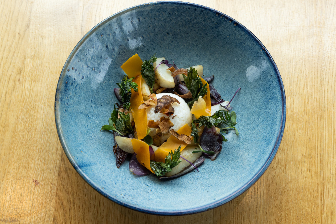 La cuisine du chef Joël Schaeffer nous fait redécouvrir des plats du terroir bien connus de tous, avec des notes provençales et résolument modernes ! Eva Krins (Maison Moderne)