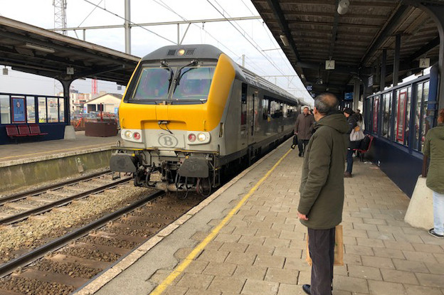 Le parking de la gare d’Arlon n’est hélas pas utilisé que par des navetteurs. (Photo: Maison Moderne)