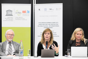  From left to right: Wolfgang Benedek, professor at the University of Graz; Laura Guercio, professor at the University of Perugia; Vasilka Sancin, professor at the University of Ljubljana. The special round table presented the reports of the Moscow Mechanism Mission on Ukraine. Matic Zorman / Maison Moderne