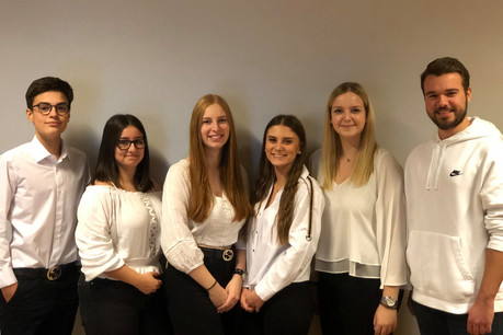 Aida Bjelic, Mika Ney, Lia De Roy, Isabelle Resch, Felix Reuter et Laura Biagi ont imaginé un embout pour éviter l’usure des chargeurs de téléphone. (Photo: ProtectIt)