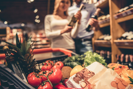 Nicolas Henckes: «Si le consommateur est fidèle à l’épicerie d’une certaine enseigne, il suivra l’enseigne le jour où il aura besoin de se rendre dans une grande surface pour d’autres achats.» (Photo: Shutterstock)