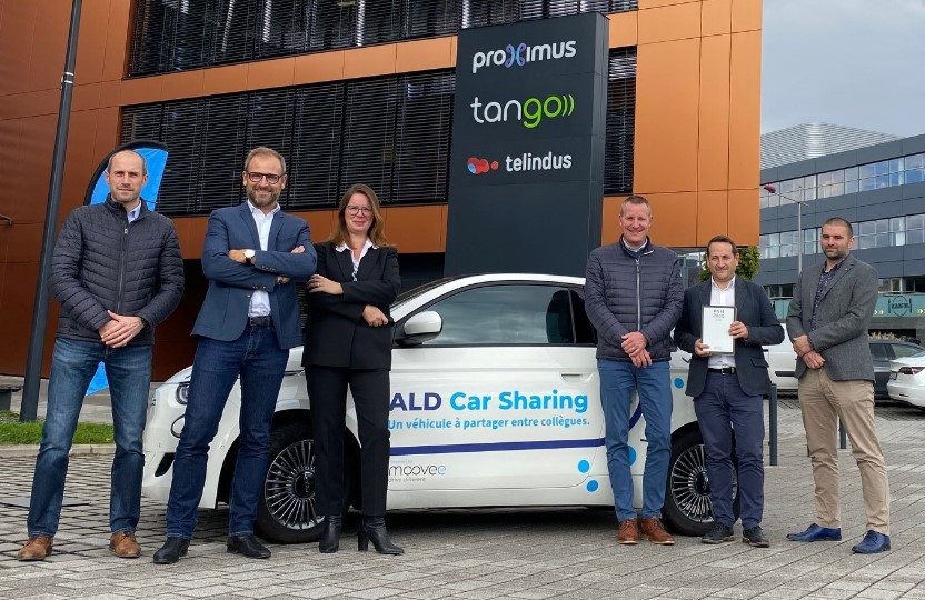 Leopold Turlot (Sales Account Management ALD Automotive), Sébastien Berthelot (CEO & Co-Founder Moovee), Patricia Bettembourg (DRH Proximus), Xavier Watlet (Sales Manager ALD Automotive), Christophe Colacino (Fleet & Mobility Manager Proximus) & Markus Bertha (Sales Consultant). (Photo: Vincent Fleurier)