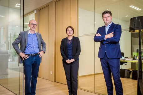 L’équipe de direction renforcée de Halsey (de gauche à droite): Pascal Hernalsteen, Yeliz Bozkir et Nicolas Poncelet. (Photo: Halsey/Olivier Dessy)
