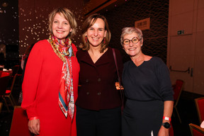 Myriam Sibenaler (ABBL), Karin Scholtes (Banque Internationale à Luxembourg), Nathalie Bourdeau (Maison Moderne) at the 2023 Finance Awards, which took place on Tuesday 21 November 2023 at Casino 2000 in Mondorf. Photo: Eva Krins and Marie Russillo/Maison Moderne