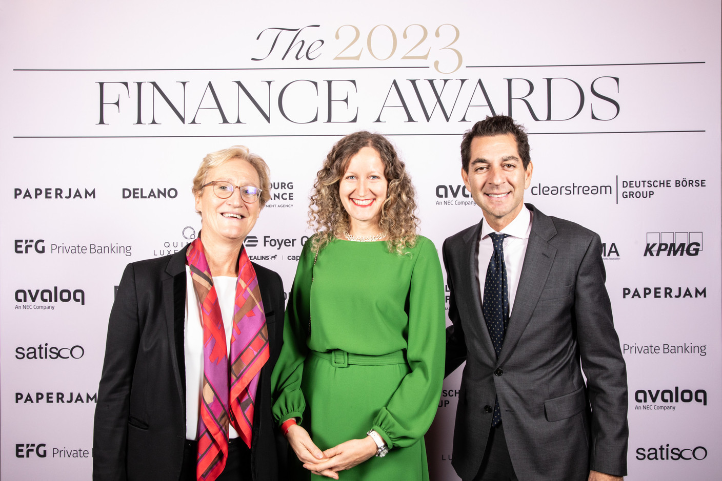Jeanne Duvoux (Amundi Luxembourg), Petra Besson Fencikova and Alexandre Cegarra (Société Générale Luxembourg) at the 2023 Finance Awards, which took place on Tuesday 21 November 2023 at Casino 2000 in Mondorf. Photo: Eva Krins and Marie Russillo/Maison Moderne