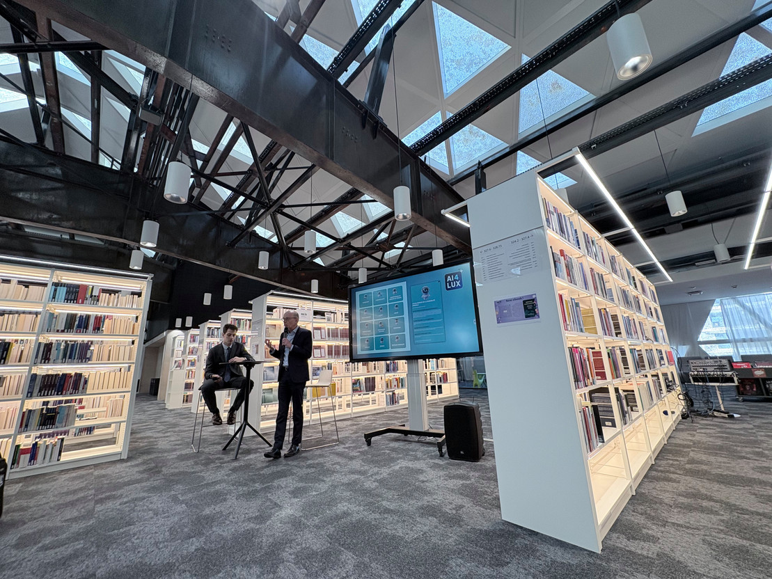 The setting steeped in the history of the steel industry, which now houses the library of the University of Luxembourg, lent itself to the launch of “AI4Lux”. A partnership announced at Nexus is now taking concrete form. (Photo: Paperjam)