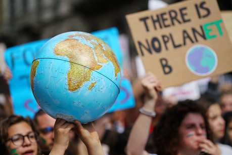 Quatre jeunes speakers ont débattu de l’importance ou non d’investir dans des produits financiers estampillés ESG, lors de l’Alfi Global Distribution Conference. (Photo: Shutterstock)