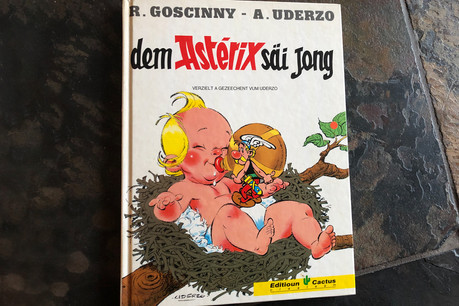 La toute première aventure d’Astérix traduite en luxembourgeois. (Photo: MM/Editioun Cactus)