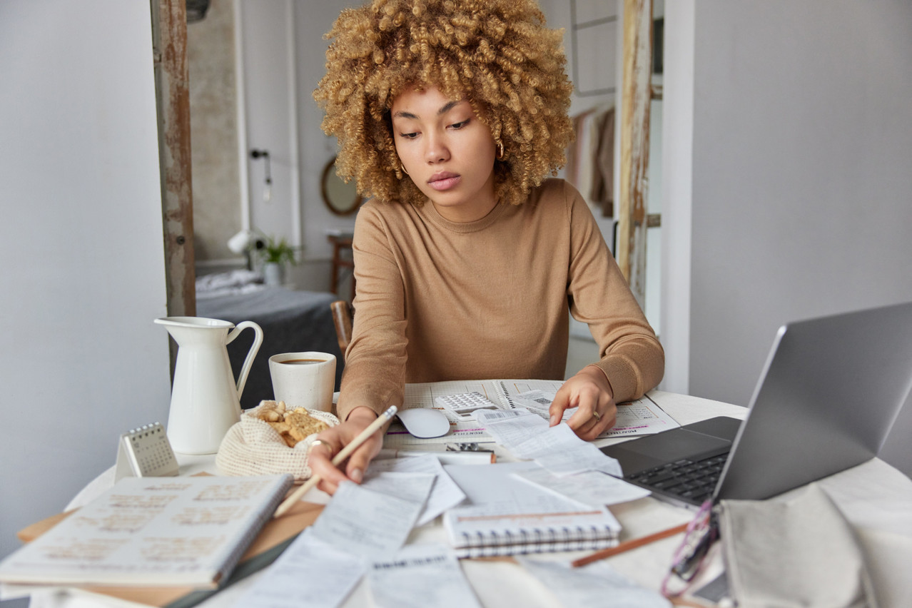 39,9% des entreprises interrogées par la Chambre de commerce sont souvent, très souvent ou tout le temps payées en retard par l’État. Ce taux monte à 61,83% quand on évoque les clients professionnels. (Photo: Shutterstock)