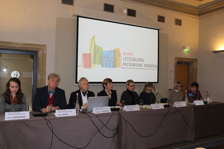 Alexy Karenowska, director of Technology, Institute for Digital Archaeology; Roger Michel, executive director, Institute for Digital Archaeology; Robert L. Philippart, Unesco site manager, coordinateur du patrimoine naturel; Simone Beck, présidente de la commission luxembourgeoise pour la coopération avec l’Unesco; Sam Tanson, ministre de la Culture; Lydie Polfer, bourgmestre de la Ville de Luxembourg; Françoise Poos, présidente du Centre culturel de rencontre Abbaye de Neimënster; Ainhoa Achutegui, directrice du centre culturel de rencontre Abbaye de Neimënster. (Photo: Lucien Koneczny)