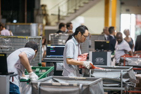Post Luxembourg reste le plus grand employeur du pays, avec 4.620 personnes employées. (Photo: Edouard Olszewski/archives)