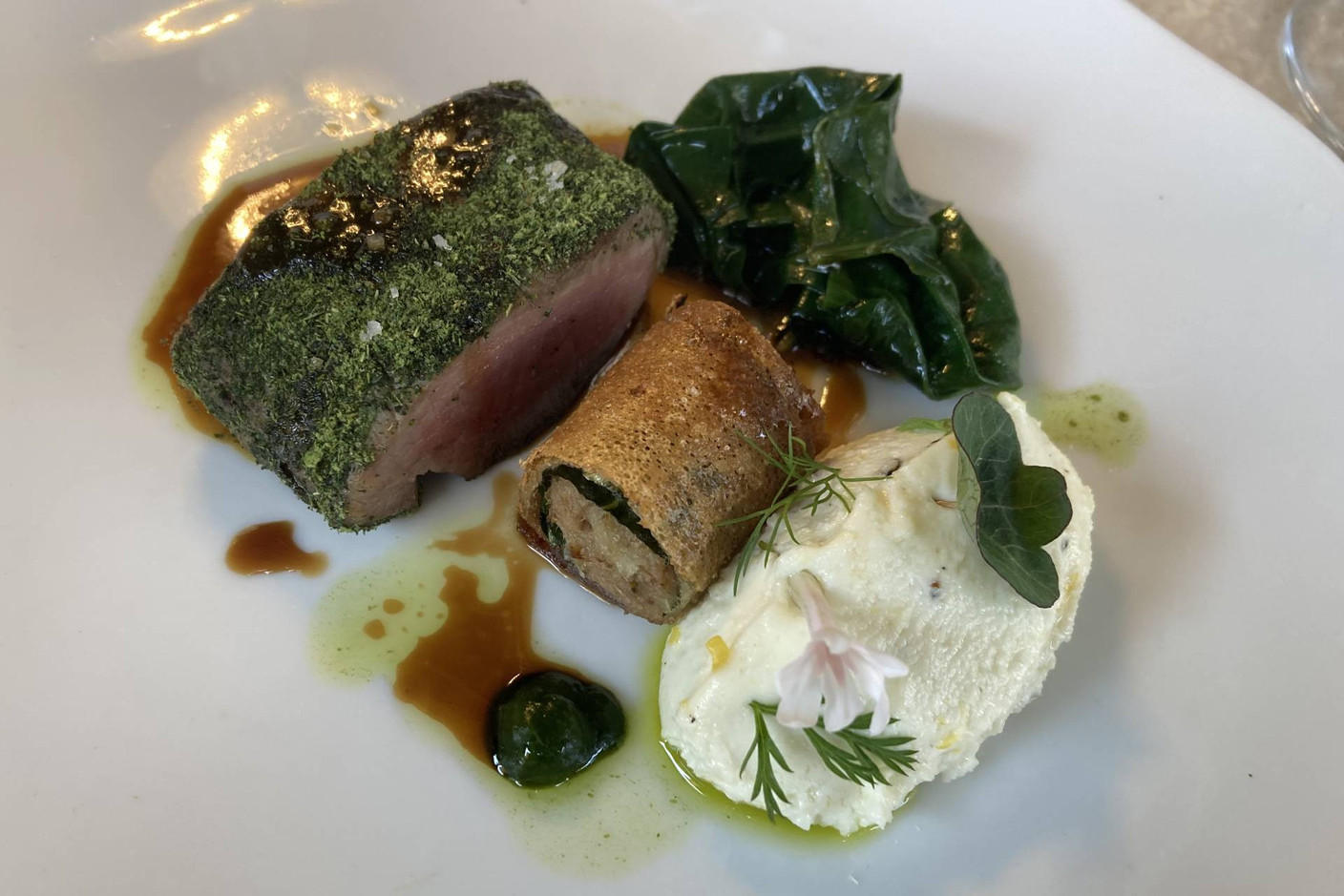 Agneau aux blettes, avec menthe et ricotta de chèvre. (Photo: Céline Coubray)