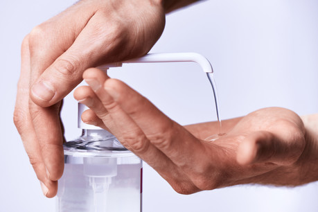 La non-conformité des gels va de l’absence d’étiquetage à une mauvaise utilisation des produits. (Photo: Shutterstock)