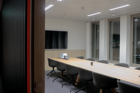 Les espaces de bureaux vont devoir être adaptés pour accueillir à nouveau les équipes en toute sécurité. (Photo: Matic Zorman/Archives Maison Moderne)
