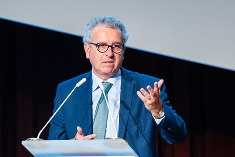 L’annonce de la fin du compte chèque postal obligatoire pour les fonctionnaires a été faite dès le 2 janvier de cette année par les ministres des Finances et de la Fonction publique, Pierre Gramegna (DP) et Marc Hansen (DP). (Photo:LaLa La Photo/Archives)