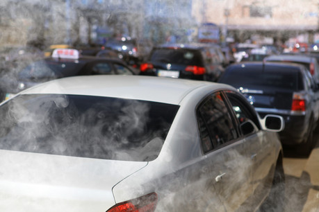 Dès 2025, la pollution automobile aura un prix fixé par des quotas. (Photo: Shutterstock)