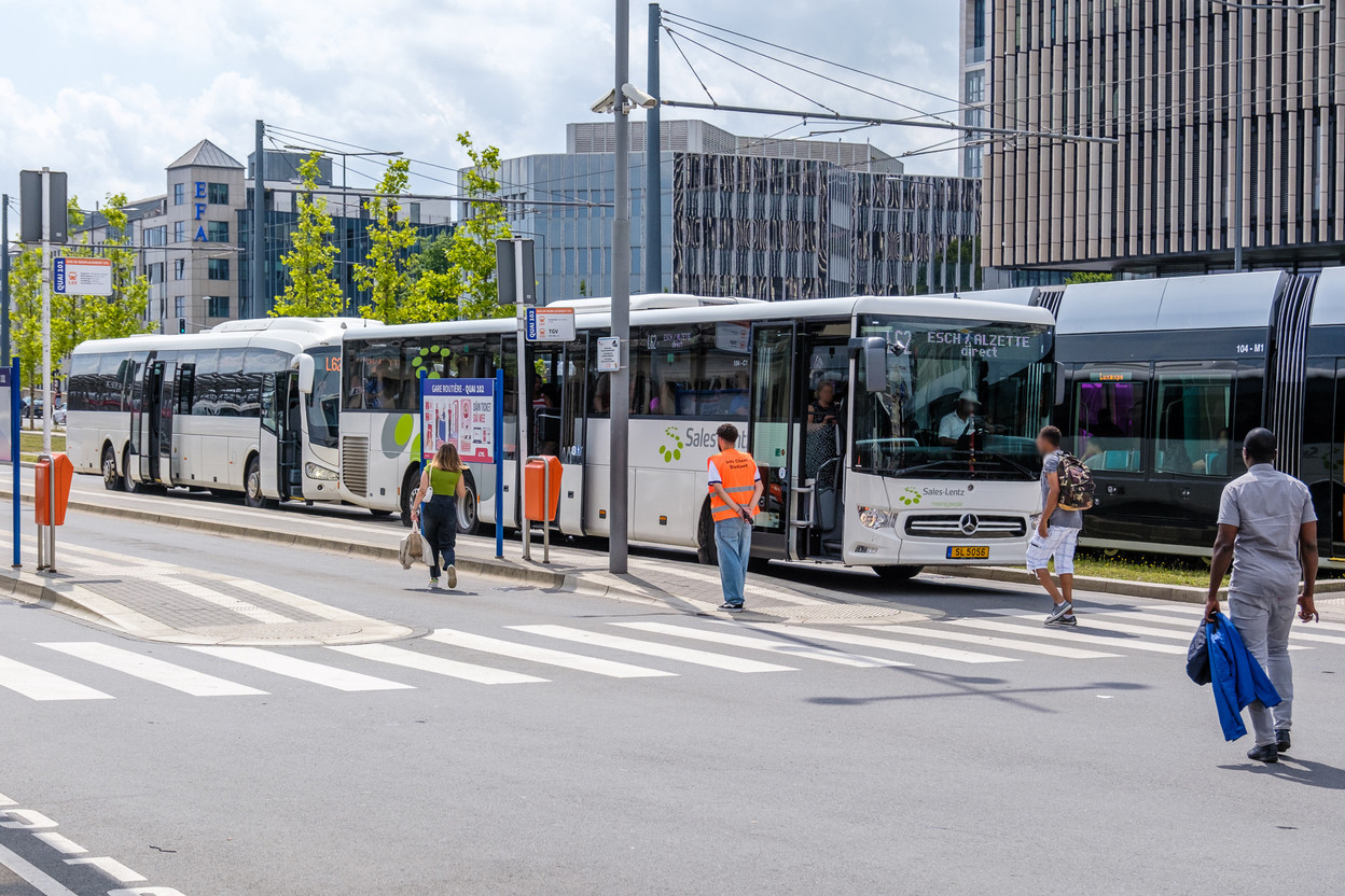 To ensure that the replacement buses are in place, Luxembourg national railway CFL has engaged around ten service providers to provide 850 connections a day on weekdays. Photo: CFL/Petz Flammang