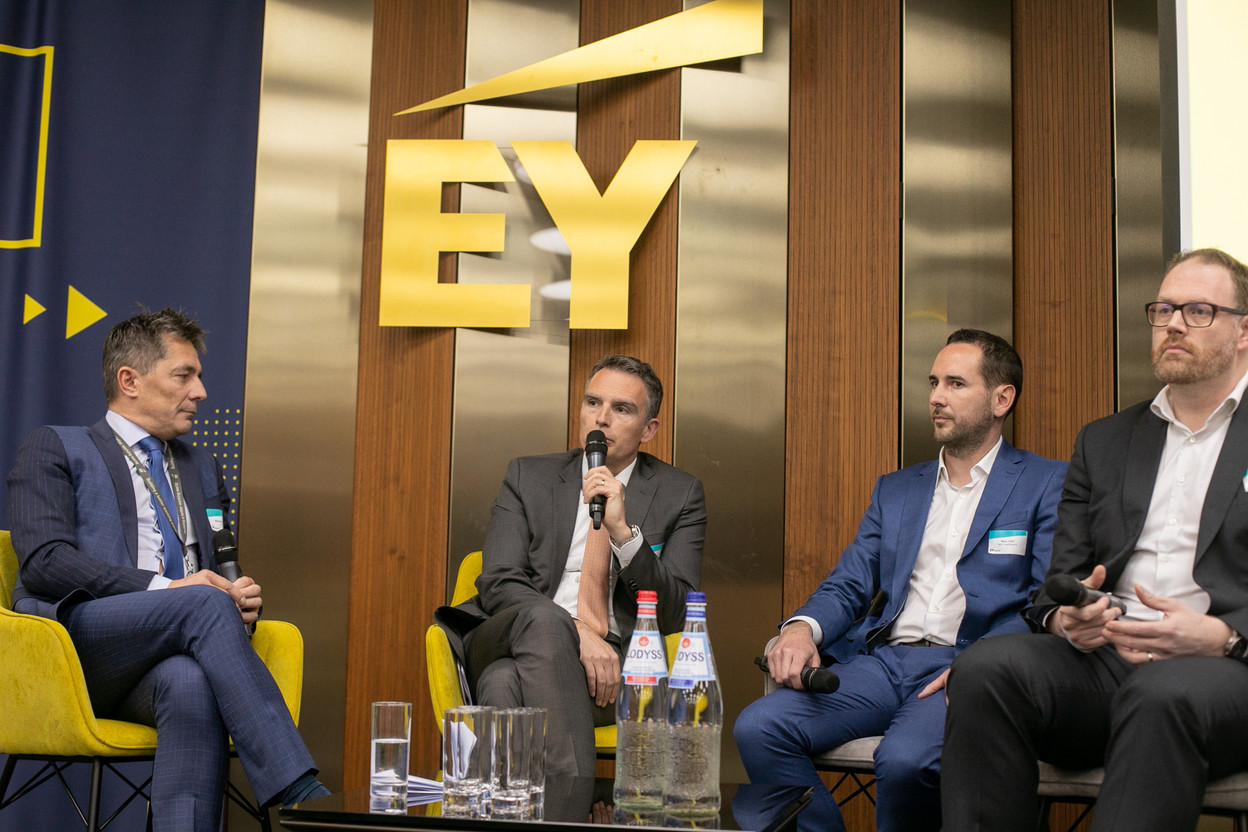 A roundtable of banking experts was held at an EY event last week.    Photo: Matic Zorman / Maison Moderne