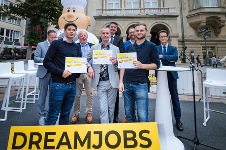 Les prix Dreamjobs Ambassadors ont été remis à la mi-septembre en présence du ministre Lex Delles à Sébastien Dziezuk (Bistrot Parc Belair), Clovis Degrave (Hostellerie du Grünewald) et Ben Weber (Gudde Kascht). (Photo: Nader Ghavami)