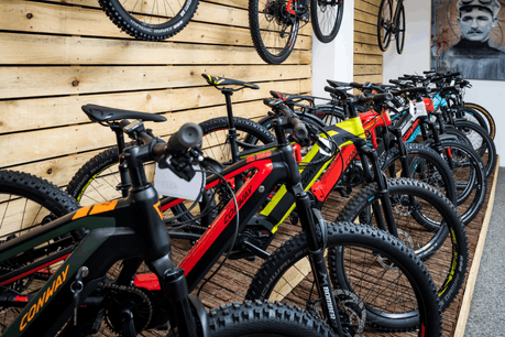 Les ventes de vélos, ici aux Cycles Arnold Kontz, explosent avec le déconfinement. (Photo: Nader Ghavami)