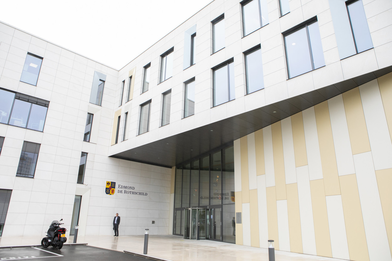 In a joint press release, the unions stressed that they had succeeded in reducing the number of redundancies from 26 to 20 at the bank of Edmond de Rothschild (Europe). Photo: Matic Zorman/Maison Moderne/Archives