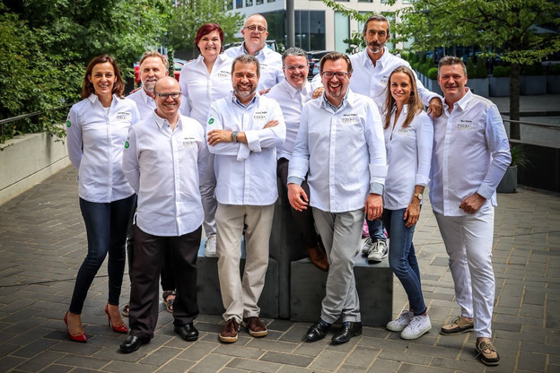 Les 11 ambassadeurs à l’origine du projet Foodamental, collectif complice et motivé. (Photo: Mickael Williquet/horescamedia.be) 