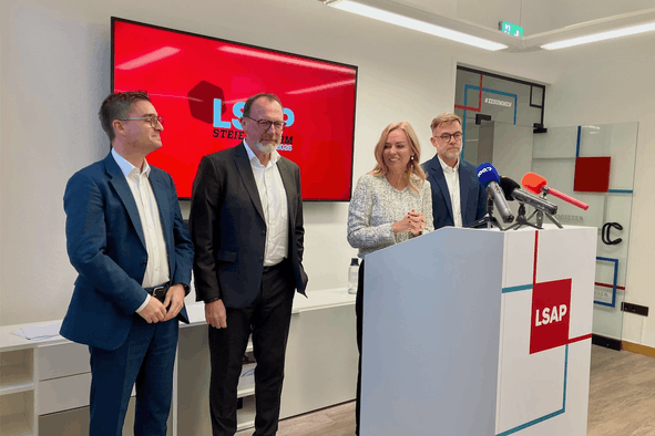 Ben Polidori, Georges Engel, Taina Bofferding et Franz Fayot défendent un barème «S», pour «solidarité», destiné à concentrer les allègements fiscaux sur les revenus modestes et moyens et les familles. (Photo: Marc Fassone/Paperjam)