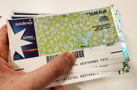 «Au Luxembourg, 18% des salariés bénéficient de chèques-repas, de repas gratuits ou de cantines, soit plus de 75.000 personnes», rappelle Sarah Mellouet, qui estime ainsi qu’«employeurs et salariés bénéficiaires ont à leur disposition un outil de soutien à la relance». (Photo: Paperjam)