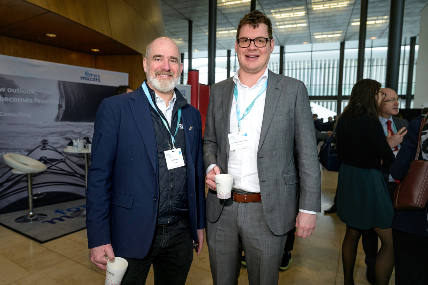 Neil Scoble (RFA Sarl) et Sebastiaan Hooghiemstra (Loyens & Loeff) lors de la conférence Alfi Global Asset Management au Kirchberg, le 26 mars 2025. Photo : Nader Ghavami