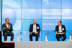 The tokenisation of private assets is “a huge opportunity for the Luxembourg market” as were the creation of secondary markets for tokenised assets, Serge Weyland of Edmond de Rothschild Asset Management (left) said the during the “Crypto, tokenisation, NFTs” panel, 23 March 2022. Photo: Matic Zorman