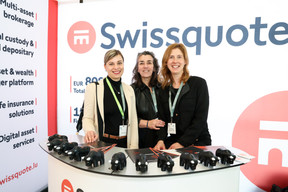 Valeria Leone (left), Weronika Mojsiej (right), both with Swissquote Bank Europe. Photo: Eva Krins/Maison Moderne