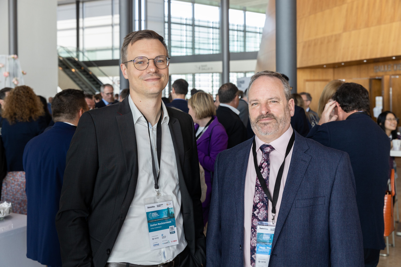 Stefan Recktenwald (Orbis Investment) and Steve Bennett (Carne Group) at the Cross-Border Distribution Conference held at the European Convention Center in Kirchberg on 25 May.  Photo: Romain Gamba/Maison Moderne