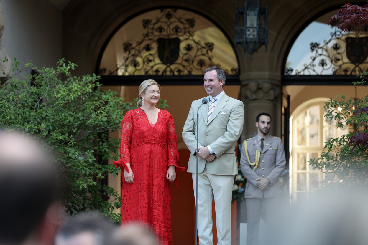 For their first garden party as the reigning couple, Grand Duke Guillaume and Grand Duchess Stéphanie hosted nearly 340 guests at Berg Castle on Thursday 25 June. (Photo: Sophie Margue/Maison du Grand-Duc)