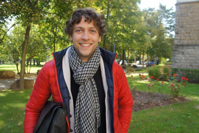 Après une expérience dans la vie active, Claudio a choisi de compléter son cursus à l'Uni. (Photo: DR)