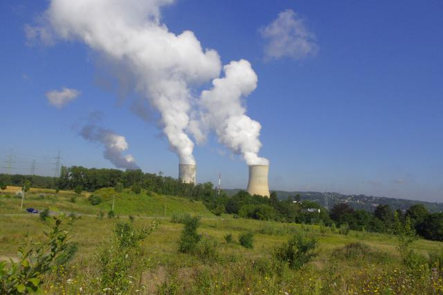Le réacteur 1 de la centrale de Tihange, mis en service en 1975, devait être arrêté en 2015 mais le gouvernement a prolongé son utilisation jusqu'en 2025. (Photo: Licence CC)