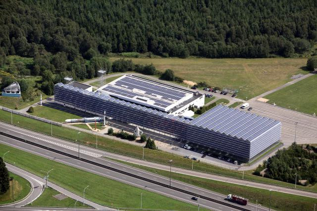 Le centre de soutien logistique qui assistera les 16 stations de contrôle des satellites Galileo rejoindra l'incubateur de start-up spatiales de l'ESA à Transinne près de Libramont. (Photo : ESA)